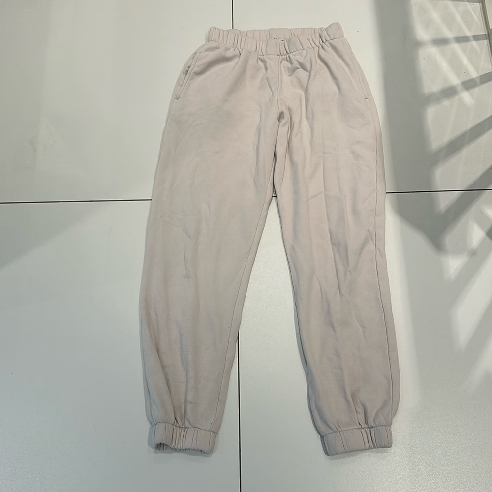 Brandy Melville Light Pink Cuffed Sweatpants